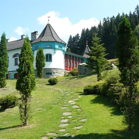 Hotel Zlaty Orel Ostravice Exteriör bild