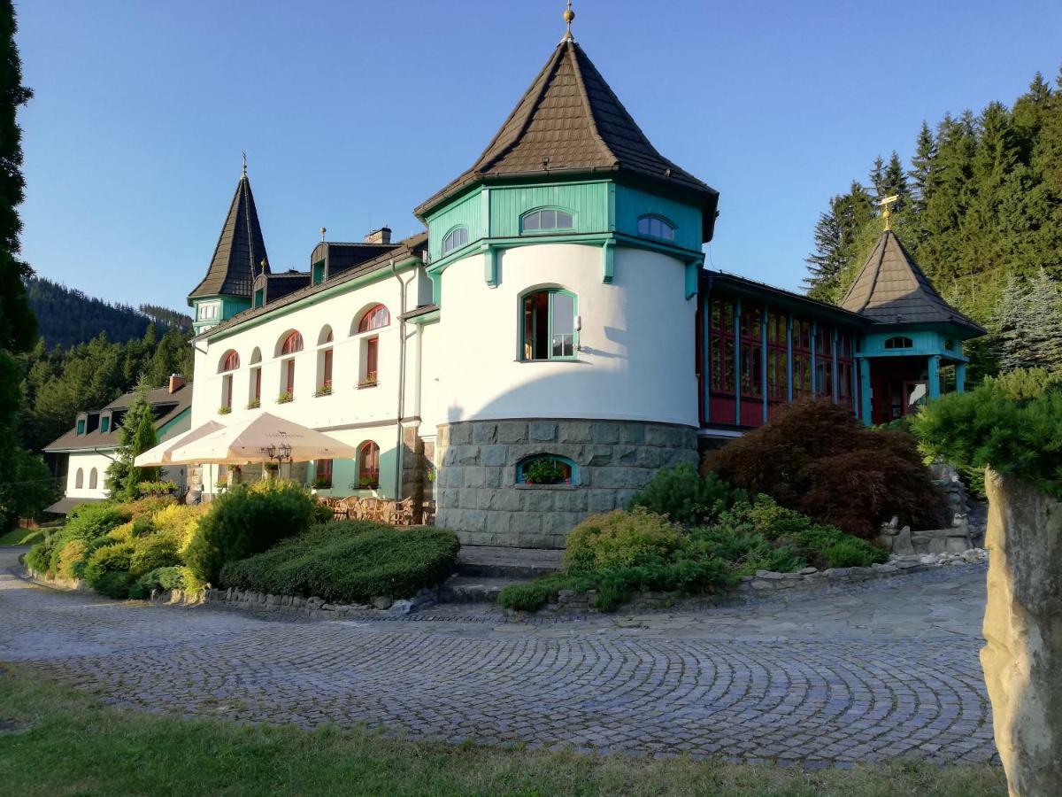 Hotel Zlaty Orel Ostravice Exteriör bild