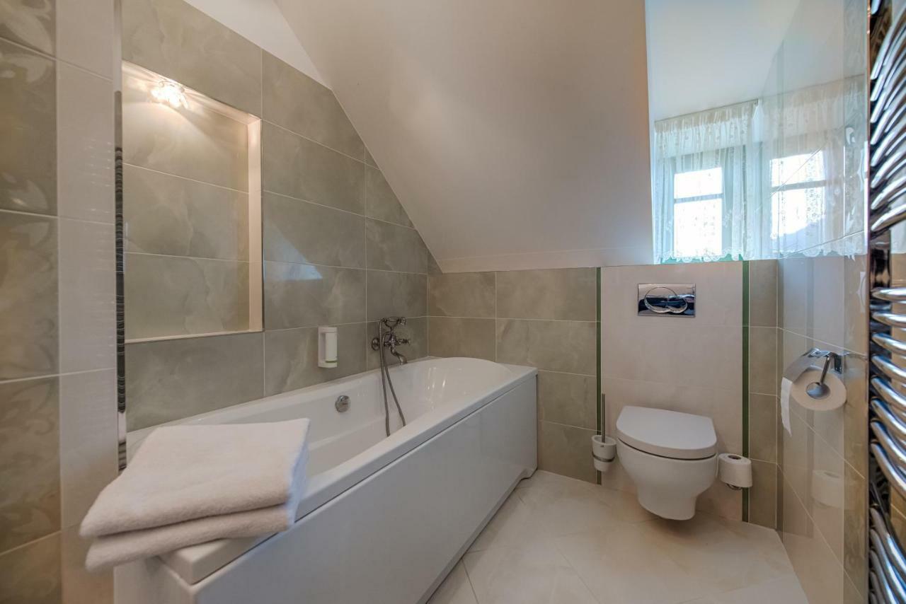 Hotel Zlaty Orel Ostravice Exteriör bild